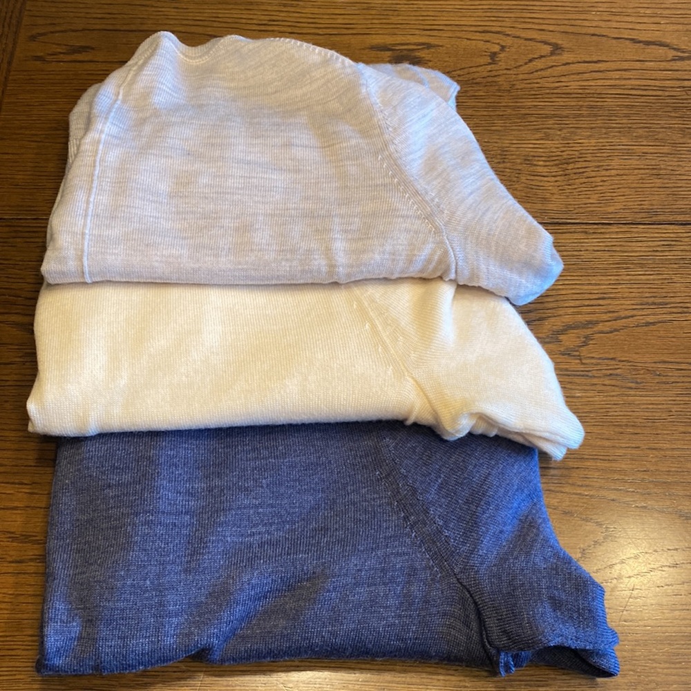 Set of 4 GAP merino wool cardigans size small